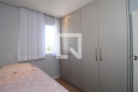 Apartamento à venda com 72m², 3 quartos e 2 vagasQuarto 2