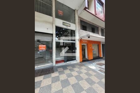 Apartamento à venda com 88m², 2 quartos e sem vaga Apartamento à venda com 88m², 2 quartos e sem vagaFachada