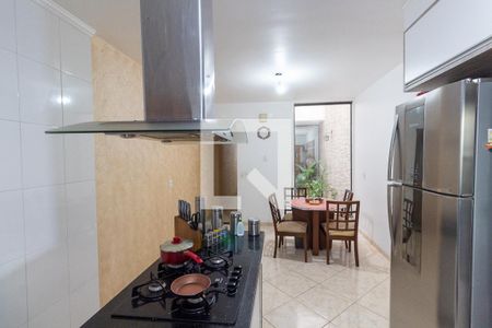 Casa à venda com 220m², 3 quartos e 6 vagasCozinha