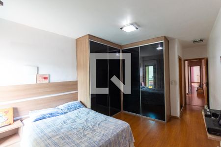 Casa à venda com 220m², 3 quartos e 6 vagasQuarto Suíte 3