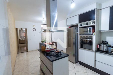 Casa à venda com 220m², 3 quartos e 6 vagasCozinha