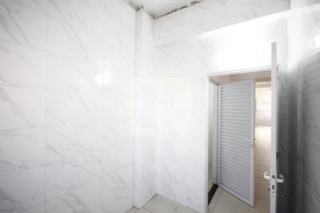 Casa à venda com 360m², 4 quartos e 6 vagasQuarto de Serviço