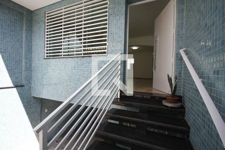 Casa à venda com 360m², 4 quartos e 6 vagasFachada