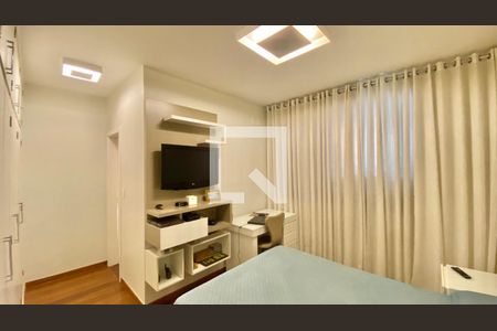 Apartamento à venda com 271m², 3 quartos e 4 vagasQuarto 2 - Suite