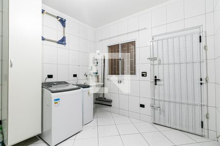 Casa à venda com 257m², 3 quartos e 3 vagas Casa à venda com 257m², 3 quartos e 3 vagasÁrea de Serviço