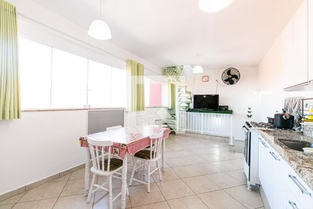 Casa à venda com 257m², 3 quartos e 3 vagas Casa à venda com 257m², 3 quartos e 3 vagasEspaço Gourmet
