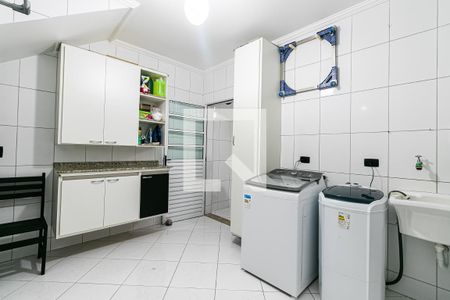 Casa à venda com 257m², 3 quartos e 3 vagas Casa à venda com 257m², 3 quartos e 3 vagasÁrea de Serviço