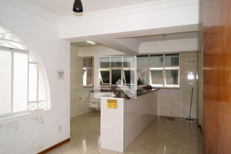 Casa à venda com 810m², 12 quartos e 2 vagasCozinha