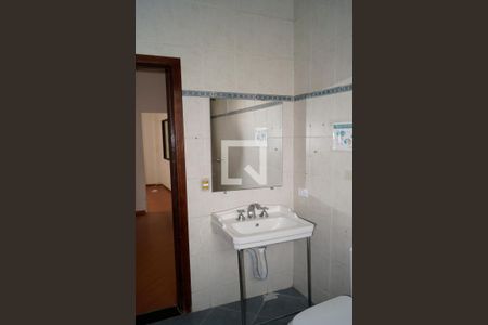 Casa à venda com 810m², 12 quartos e 2 vagasBanheiro Quarto 2 