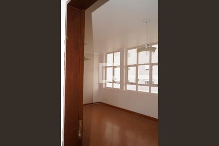 Casa à venda com 810m², 12 quartos e 2 vagasQuarto 5