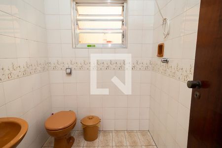 Casa à venda com 234m², 3 quartos e 5 vagas Casa à venda com 234m², 3 quartos e 5 vagasBanheiro 1