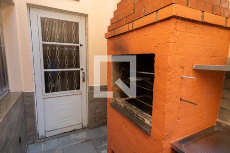 Casa à venda com 234m², 3 quartos e 5 vagas Casa à venda com 234m², 3 quartos e 5 vagasÁrea - Churrasqueira