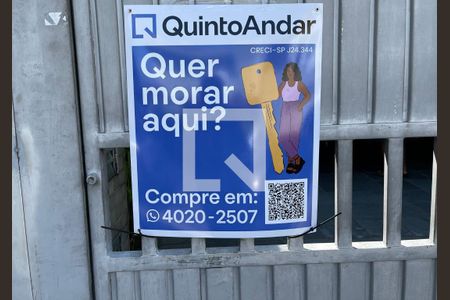 Casa à venda com 234m², 3 quartos e 5 vagas Casa à venda com 234m², 3 quartos e 5 vagasFachada