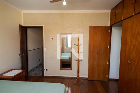 Casa à venda com 234m², 3 quartos e 5 vagas Casa à venda com 234m², 3 quartos e 5 vagasSuíte