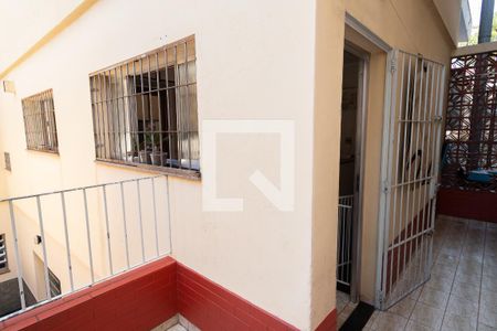 Casa à venda com 234m², 3 quartos e 5 vagas Casa à venda com 234m², 3 quartos e 5 vagasÁrea de Serviço - Quintal