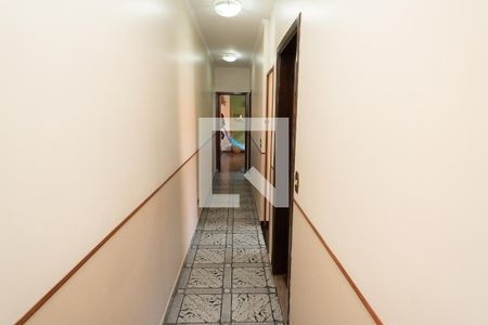 Casa à venda com 234m², 3 quartos e 5 vagas Casa à venda com 234m², 3 quartos e 5 vagasCorredor - Quartos