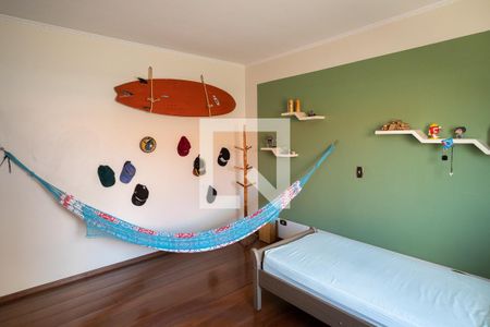 Casa à venda com 234m², 3 quartos e 5 vagas Casa à venda com 234m², 3 quartos e 5 vagasQuarto 1