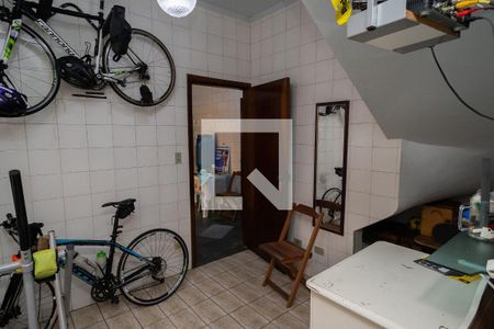 Casa à venda com 234m², 3 quartos e 5 vagas Casa à venda com 234m², 3 quartos e 5 vagasQuarto 2 - Garagem