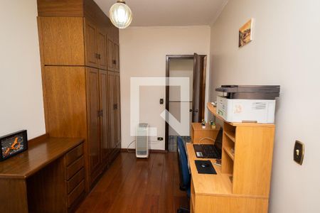 Casa à venda com 234m², 3 quartos e 5 vagas Casa à venda com 234m², 3 quartos e 5 vagasQuarto 2