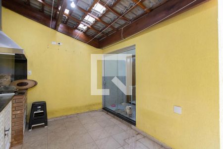 Casa à venda com 228m², 3 quartos e 2 vagas Casa à venda com 228m², 3 quartos e 2 vagasÁrea Externa