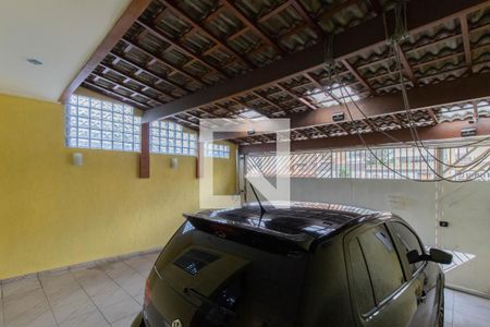 Casa à venda com 228m², 3 quartos e 2 vagas Casa à venda com 228m², 3 quartos e 2 vagasGaragem