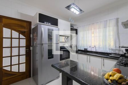 Casa à venda com 228m², 3 quartos e 2 vagas Casa à venda com 228m², 3 quartos e 2 vagasCozinha