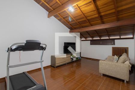 Casa à venda com 228m², 3 quartos e 2 vagas Casa à venda com 228m², 3 quartos e 2 vagasSótão