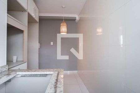 Apartamento à venda com 98m², 2 quartos e 1 vaga Apartamento à venda com 98m², 2 quartos e 1 vagaCozinha