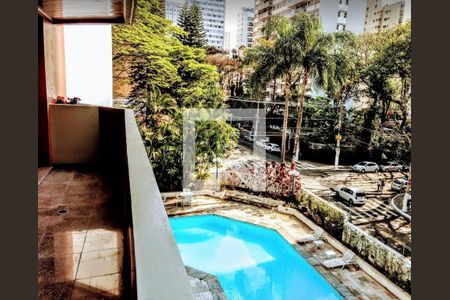 Apartamento à venda com 272m², 4 quartos e 3 vagas