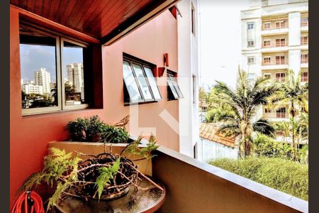 Apartamento à venda com 272m², 4 quartos e 3 vagas