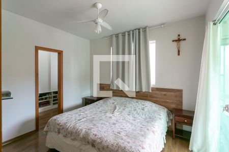 Casa à venda com 245m², 3 quartos e 3 vagasQuarto 3 - Suíte