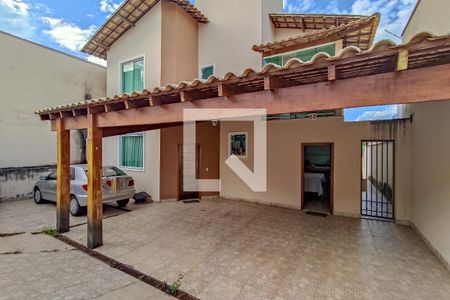 Casa à venda com 245m², 3 quartos e 3 vagasGaragem