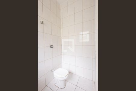 Banheiro Social de casa para alugar com 1 quarto, 37m² em Vila Sao Geraldo, São Paulo