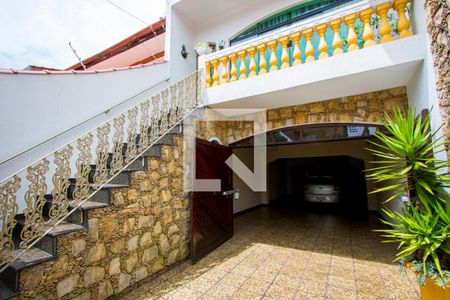 Casa à venda com 380m², 3 quartos e 6 vagas Casa à venda com 380m², 3 quartos e 6 vagasGaragem