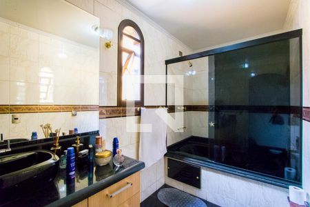 Casa à venda com 380m², 3 quartos e 6 vagas Casa à venda com 380m², 3 quartos e 6 vagasBanheiro do quarto 1