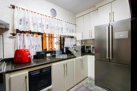 Casa à venda com 380m², 3 quartos e 6 vagas Casa à venda com 380m², 3 quartos e 6 vagasCopa/Cozinha