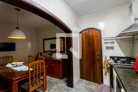 Casa à venda com 380m², 3 quartos e 6 vagas Casa à venda com 380m², 3 quartos e 6 vagasCopa/Cozinha