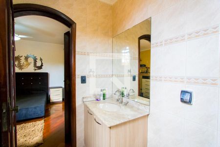 Casa à venda com 380m², 3 quartos e 6 vagas Casa à venda com 380m², 3 quartos e 6 vagasBanheiro do quarto 2