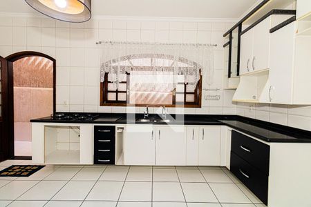 Casa à venda com 360m², 3 quartos e 2 vagasCozinha