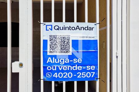 Casa à venda com 360m², 3 quartos e 2 vagasFachada com Plaquinha