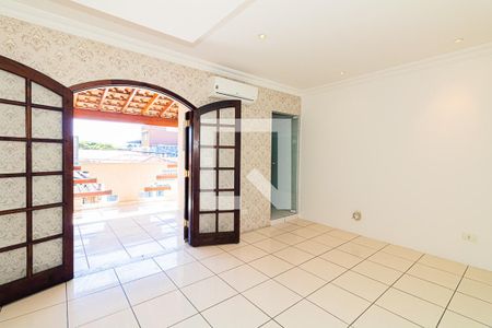 Casa à venda com 360m², 3 quartos e 2 vagasSuíte