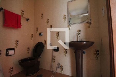 Banheiro de apartamento para alugar com 1 quarto, 47m² em São João, Porto Alegre