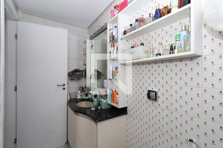 Apartamento à venda com 210m², 4 quartos e 3 vagas Apartamento à venda com 210m², 4 quartos e 3 vagasBanheiro do Quarto 3 Suíte