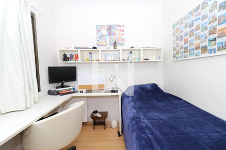 Apartamento à venda com 210m², 4 quartos e 3 vagas Apartamento à venda com 210m², 4 quartos e 3 vagasQuarto 2