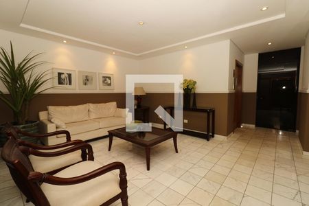 Apartamento à venda com 210m², 4 quartos e 3 vagas Apartamento à venda com 210m², 4 quartos e 3 vagasÁrea Comum - Hall Social