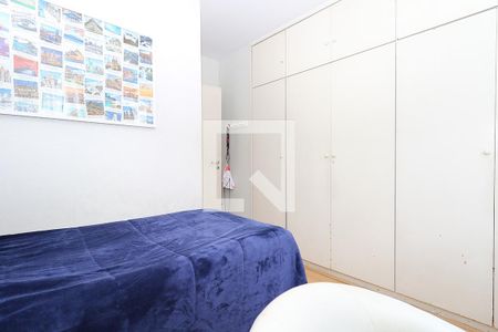 Apartamento à venda com 210m², 4 quartos e 3 vagas Apartamento à venda com 210m², 4 quartos e 3 vagasQuarto 2