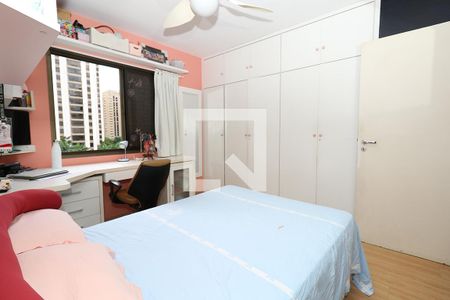 Apartamento à venda com 210m², 4 quartos e 3 vagas Apartamento à venda com 210m², 4 quartos e 3 vagasQuarto 3 Suíte