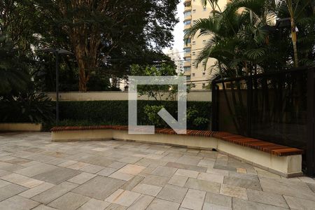 Apartamento à venda com 210m², 4 quartos e 3 vagas Apartamento à venda com 210m², 4 quartos e 3 vagasÁrea Comum - Jardim