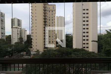 Apartamento à venda com 210m², 4 quartos e 3 vagas Apartamento à venda com 210m², 4 quartos e 3 vagasVaranda da Sala