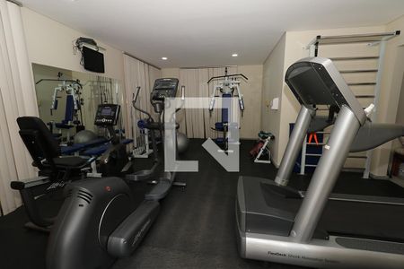 Apartamento à venda com 210m², 4 quartos e 3 vagas Apartamento à venda com 210m², 4 quartos e 3 vagasÁrea comum - Academia